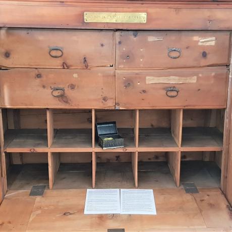 Enquête animée : L'armoire aux 8 serrures_Château-Ville-Vieille Enquête animée : L'armoire aux 8 serrures_Château-Ville-Vieille